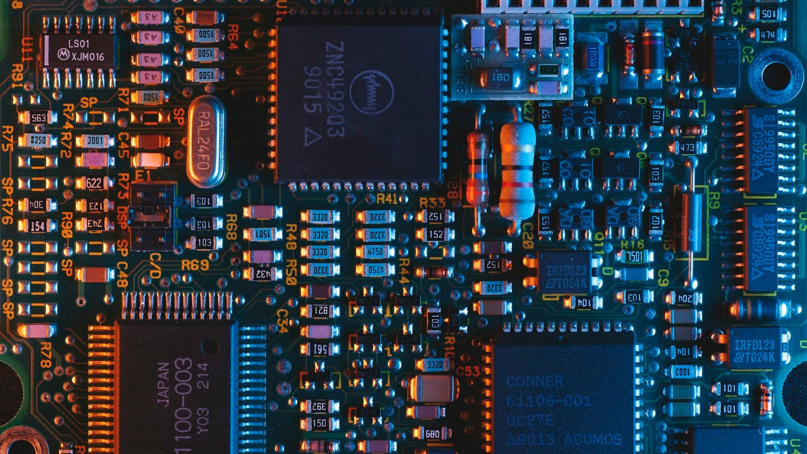 Electronic circuit board; illustrative photograph, not ASML manufacturing equipment.