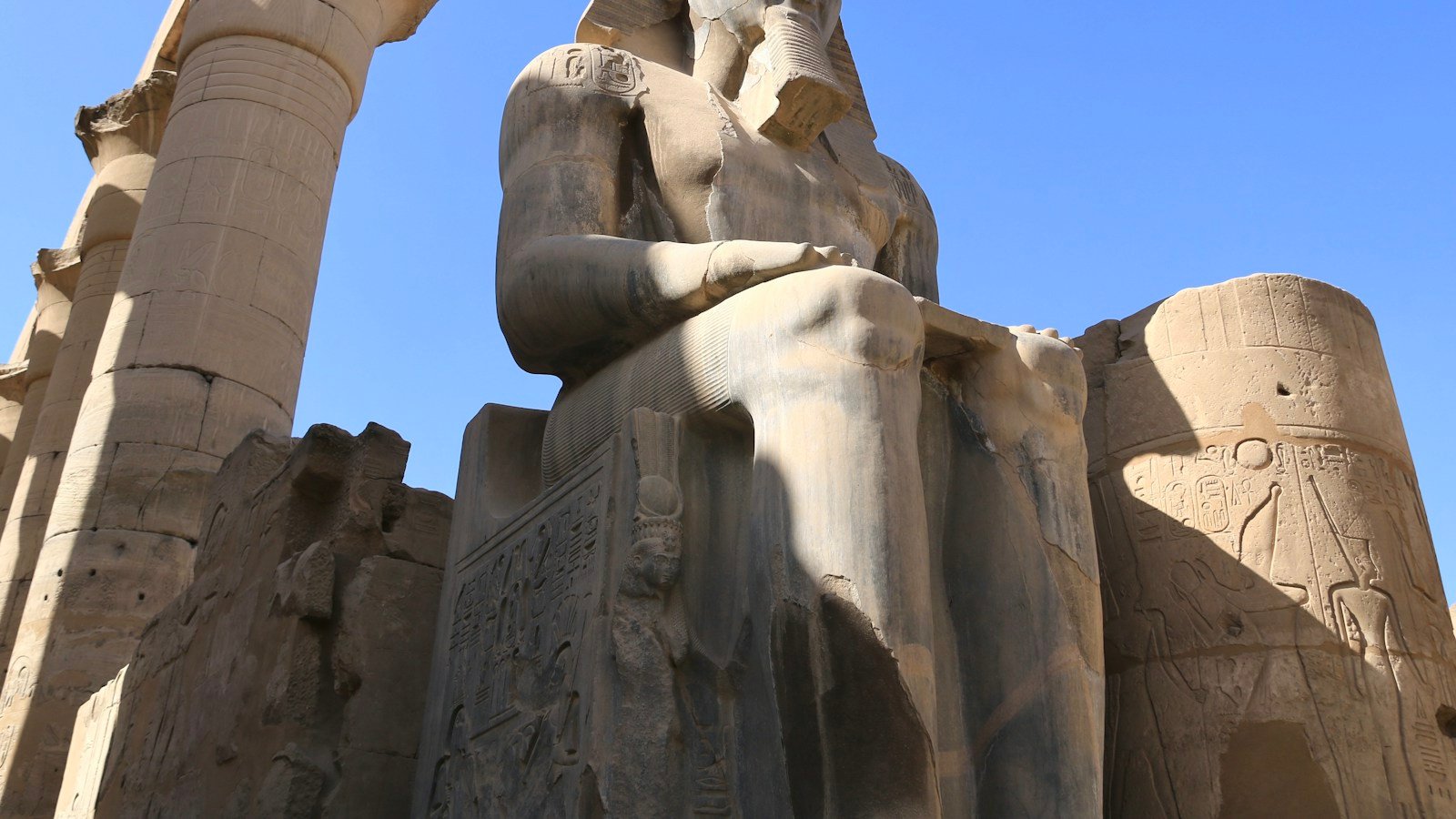 Historic Egyptian temple architecture in Luxor, illustrating archaeological heritage; not the newly excavated Ramesses II fragments