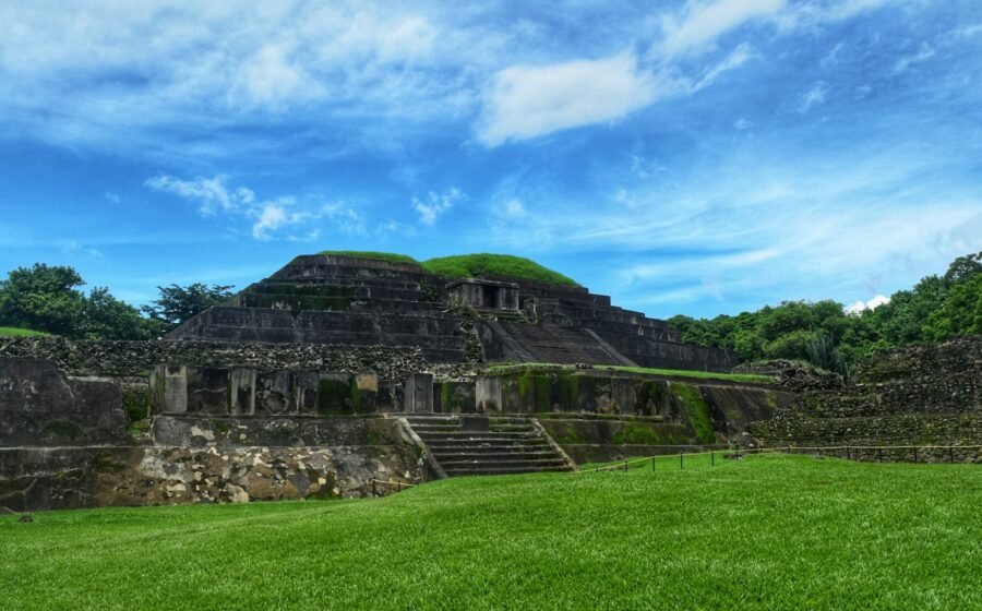 The main pyramid at Tazumal in Chalchuapa, El Salvador. Photograph by Luis Rodriguez on Unsplash.